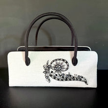 Load image into Gallery viewer, BIJOU BAG Beaded Flower Brooch