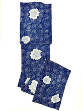 Load image into Gallery viewer, One-of-a-kind dotted line drawing rose kimono 2025 Dinner Show plan (express tailoring, 5-year warranty included)