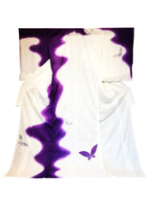 Load image into Gallery viewer, Butterfly and smoke kimono