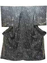 Load image into Gallery viewer, Rose Rain Kimono